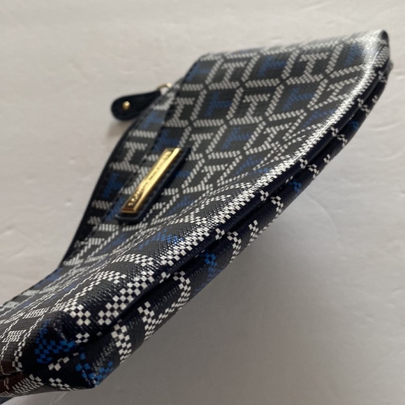 Tommy Hilfiger Women's Navy Blue Logo Printed Large Wristlet Wallet Clutch Bag - Picture 5 of 8